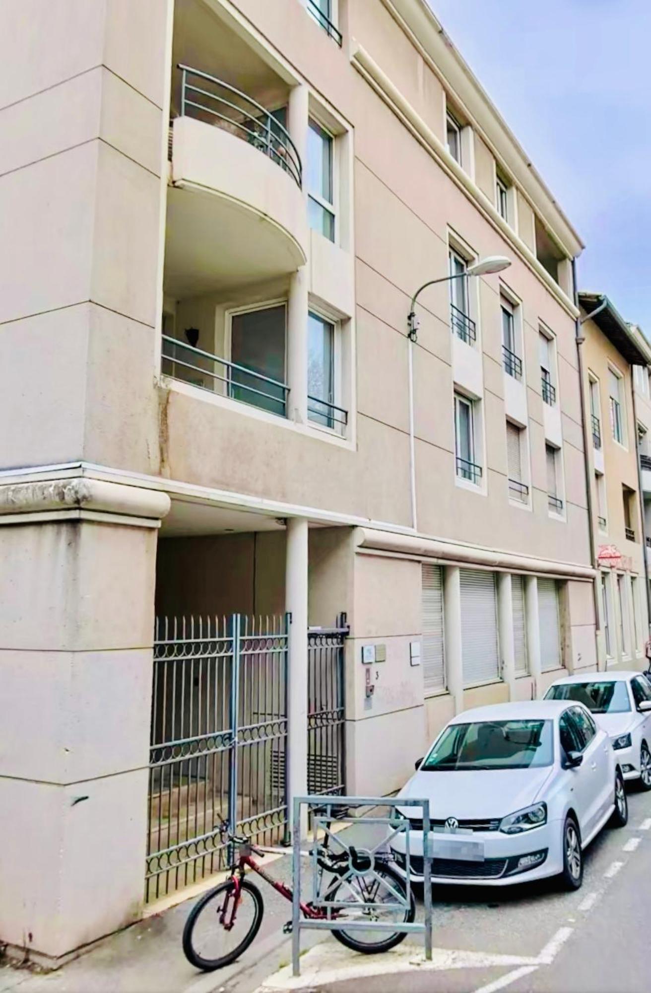 Apartment 40M2-Air Conditioning-Elevator-Underground Parking-Self Checkin! Appart Climatise 40M2-Ascenseur-Parking Souterrain -Arrivee Autonome 아비뇽 외부 사진